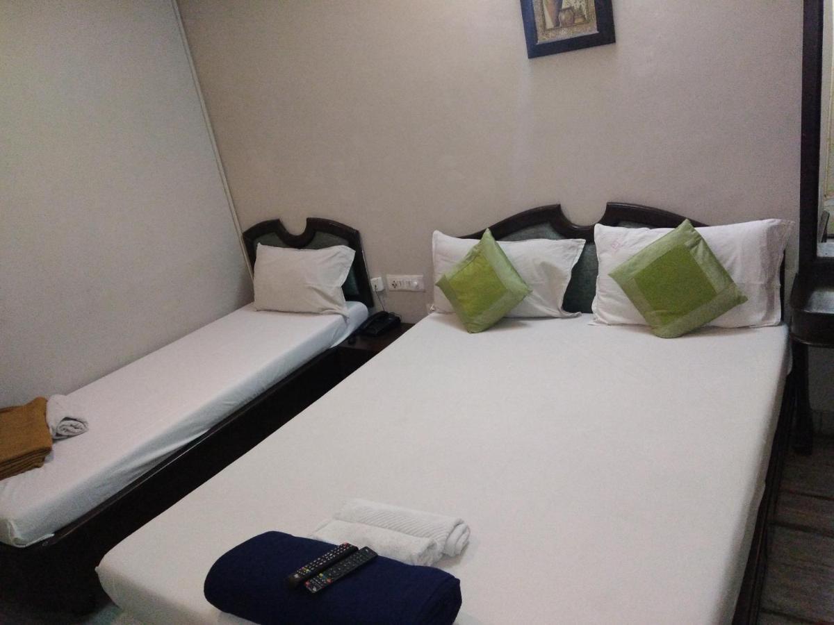 Hotel Grand Tower Chennai Zewnętrze zdjęcie